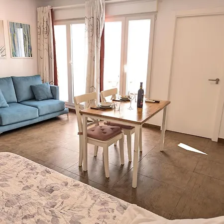 Estudios En La Playa * Βαλένθια